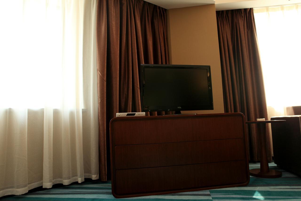 Metropolo Hotel Shijiazhuang Yuhua Wanda Plaza Exterior foto