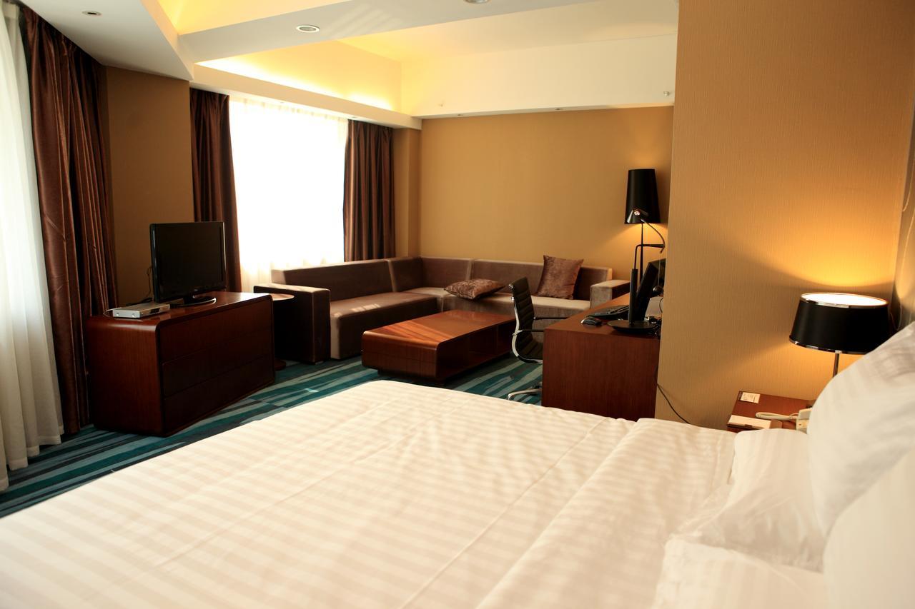 Metropolo Hotel Shijiazhuang Yuhua Wanda Plaza Exterior foto